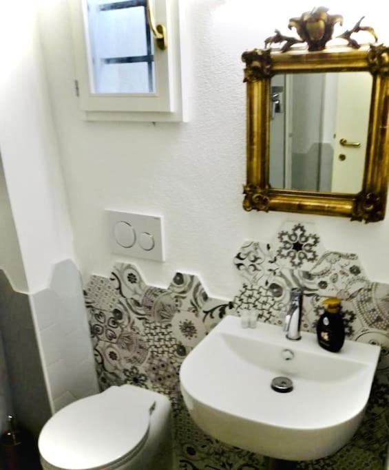 Dimora Con Finestra Sui Tetti Di Siena Apartment Exterior photo