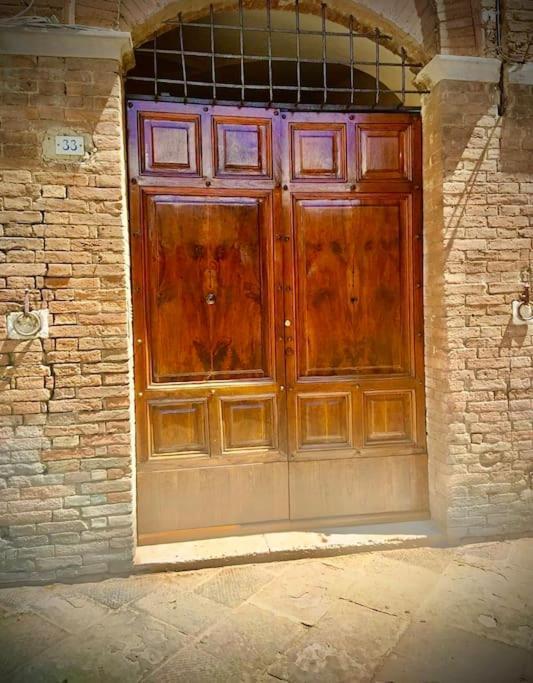 Dimora Con Finestra Sui Tetti Di Siena Apartment Exterior photo